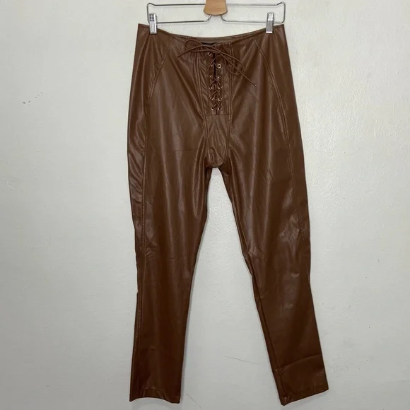 Pretty Little Thing Lace Up Pants Faux Leather NWT - Picture 4 of 8